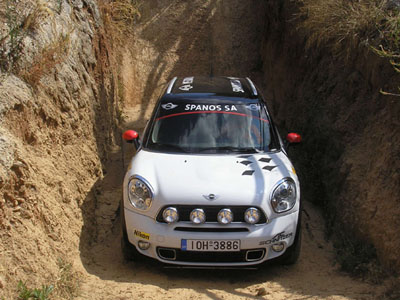 Το Mini Countryman στο ράλι Ακρόπολις διά χειρός Στέφανου Αττάρτ